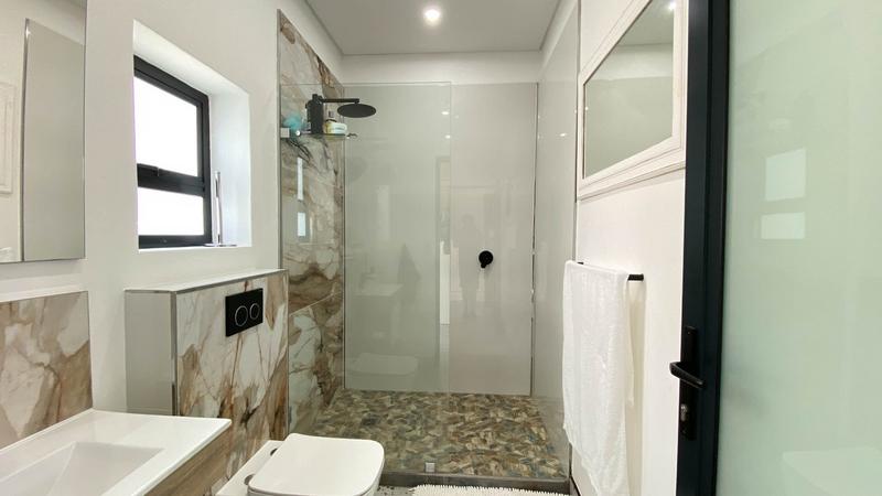 4 Bedroom Property for Sale in Helderrand Western Cape